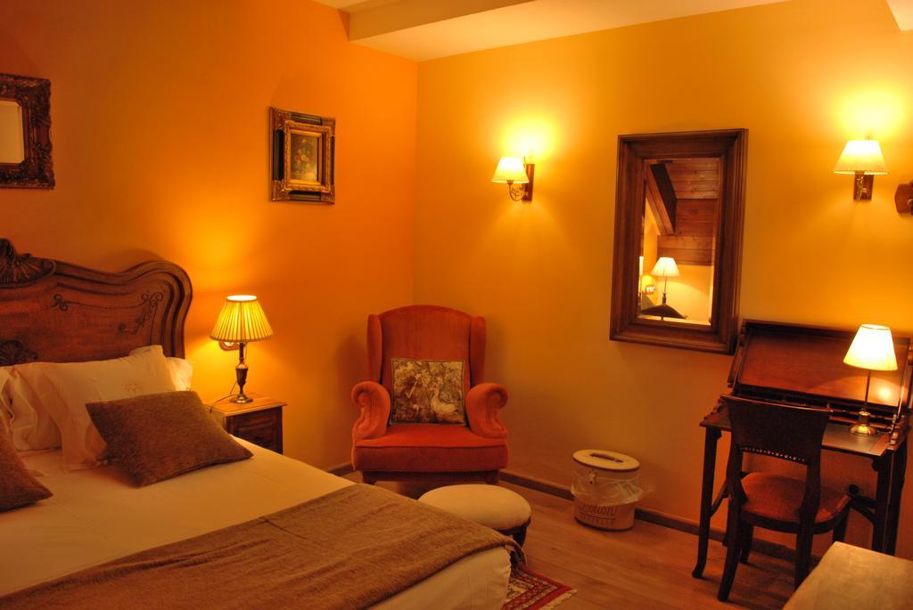 Hotel Selba d'Ansils Benasque Zimmer foto